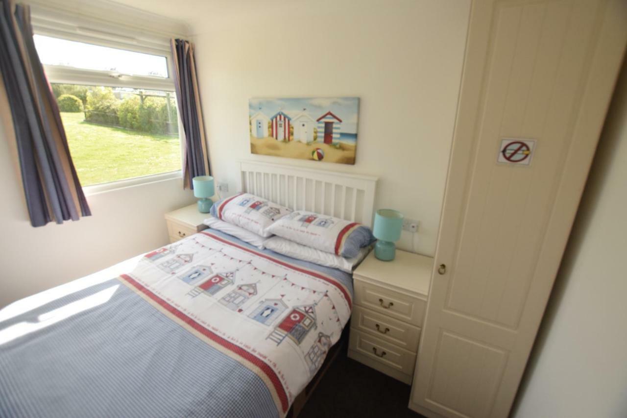 21 Sandown Bay Holiday Centreヴィラ エクステリア 写真